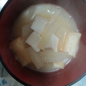 ❤堅豆腐と油揚げと大根のお味噌汁❤